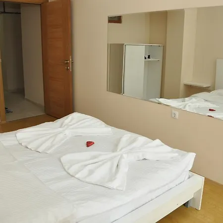 Aparthotel Esroom Rezidans